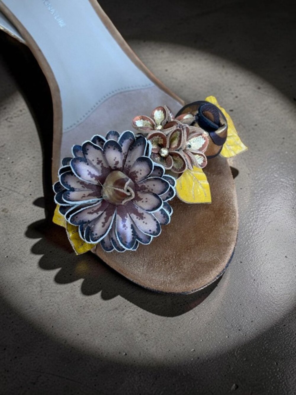 Donald Pliner Porcia Floral Metallic Ankle Strap Heels - 8.5M - Picture 3 of 14